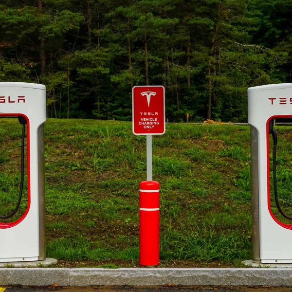 Can non-Tesla cars use Superchargers